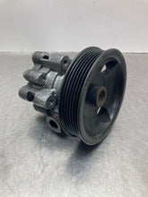 Load image into Gallery viewer, Power Steering Pump Chrysler 300 2007 - NW443107
