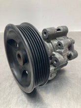 Load image into Gallery viewer, Power Steering Pump Chrysler 300 2007 - NW443107