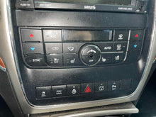 Load image into Gallery viewer, FRONT TEMPERATURE CONTROLS Jeep Grand Cherokee 11 12 13 - NW560009