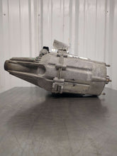Load image into Gallery viewer, Transfer Case SILVERADO 1500 PICKUP 2018 - NW560258