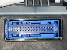 Load image into Gallery viewer, Speedometer Cluster Chevrolet Malibu 2017 - NW560489