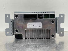 Load image into Gallery viewer, Info-Gps Screen Lincoln MKC 2015 - NW447195