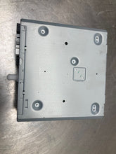 Load image into Gallery viewer, Info-Gps Screen SUBURBAN 1500 2015 - NW453985