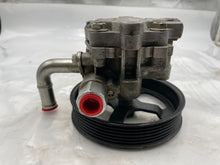 Load image into Gallery viewer, Power Steering Pump Mercedes-Benz 200 2013 - NW162614