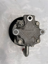Load image into Gallery viewer, Power Steering Pump Mercedes-Benz 200 2013 - NW162614