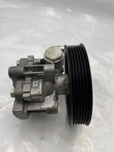 Load image into Gallery viewer, Power Steering Pump Mercedes-Benz 200 2013 - NW162614