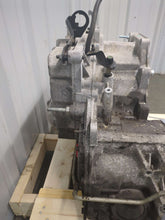 Load image into Gallery viewer, TRANSMISSION Deville DHS DTS Seville 2002 02 FWD VIN Y - NW560743
