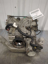 Load image into Gallery viewer, CARRIER ASSEMBLY Land Rover Evoque 14 15 16 17 18 - NW562346
