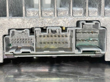 Load image into Gallery viewer, Radio SAAB 9-3 2010 - NW562507