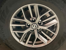 Load image into Gallery viewer, WHEEL RIM - NW562897