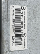 Load image into Gallery viewer, TRACTION CONTROL COMPUTER S Type 2000 00 2001 01 02 03 - NW461972