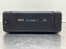 Load image into Gallery viewer, CD CHANGER BMW 740i 750i 1999 99 00 01 - NW464538