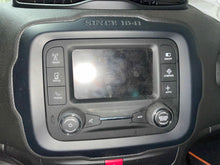 Load image into Gallery viewer, Radio Jeep Renegade 2016 - NW562194