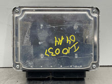 Load image into Gallery viewer, ECU ECM COMPUTER Audi A4 2005 05 3.0L - NW468104