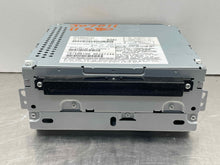 Load image into Gallery viewer, RADIO C70 S60 S80 V70 XC60 XC70 07 08 09 10 11 AM FM CD - NW468647