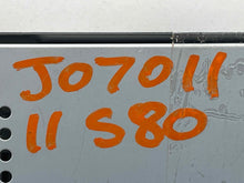 Load image into Gallery viewer, RADIO C70 S60 S80 V70 XC60 XC70 07 08 09 10 11 AM FM CD - NW468647