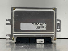 Load image into Gallery viewer, ECU ECM COMPUTER Hyundai Tucson 2008 08 2009 09 2.7L - NW468449