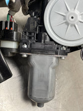 Load image into Gallery viewer, Convertible Top Motor LEXUS IS250 2010 - NW472437