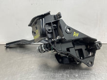 Load image into Gallery viewer, Convertible Top Motor LEXUS IS250 2010 - NW472438