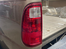 Load image into Gallery viewer, TAIL LIGHT LAMP ASSEMBLY F250SD Pickup F350SD Pickup 08-16 Left - NW563269