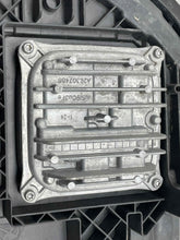 Load image into Gallery viewer, Headlight Lamp Assembly MERCEDES E-CLASS 2014 - NW474635