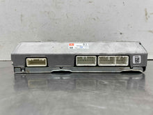 Load image into Gallery viewer, Radio Toyota Sequoia 2016 - NW563740