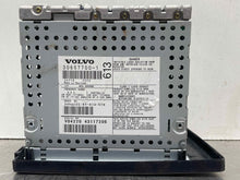 Load image into Gallery viewer, RADIO Volvo S60 V70 2001 01 2002 02 2003 03 04 05 AM/FM - NW432622