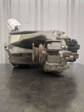 Load image into Gallery viewer, Transfer Case Toyota Sequoia 2016 - NW563872