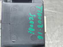 Load image into Gallery viewer, TIRE PRESSURE MONITOR CONTROL MODULE COMPUTER Sequoia Tundra 2007-2016 - NW563447