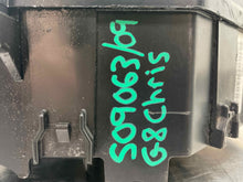 Load image into Gallery viewer, Fuse Box Pontiac G8 2009 - NW459730