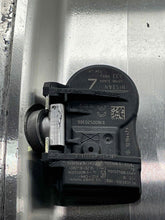 Load image into Gallery viewer, WHEEL RIM Pathfinder 13-16 18x7-1/2 ALLOY - NW477281