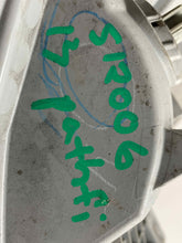 Load image into Gallery viewer, OUTER TAIL LIGHT LAMP Nissan Pathfinder 13 14 15 16 Right - NW477243