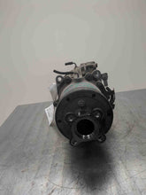 Load image into Gallery viewer, CARRIER ASSEMBLY JX35 QX60 Pathfinder 13 14 15 16 17 AWD - NW476949