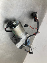 Load image into Gallery viewer, CONVERTIBLE TOP MOTOR Audi A5 RS5 S5 10 11 12 13 14 15 16 - NW476960