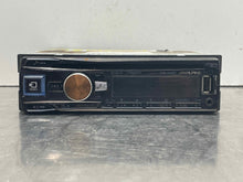 Load image into Gallery viewer, CD Player Legacy Forester 2000 00 2001 01 2002 02 2003 03 - NW478641