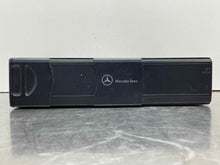 Load image into Gallery viewer, CD CHANGER C240 C320 C230 2001 01 2002 02 03 04 05 06 - NW480629