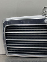 Load image into Gallery viewer, GRILL Mercedes 260e 300d 300e 86 87 88 89 90 91 92 93 - NW385237