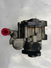 Load image into Gallery viewer, POWER STEERING PUMP Volkswagen Passat 2004 04 2005 05 2.8L - NW164202