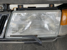 Load image into Gallery viewer, Headlight Lamp Assembly SAAB 900 1992 - NW565076