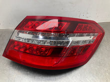 Load image into Gallery viewer, OUTER TAIL LIGHT LAMP E300 E350 E400 E550 E63 10 11 12 13 Right - NW490898