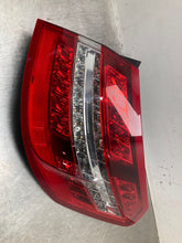 Load image into Gallery viewer, OUTER TAIL LIGHT LAMP E300 E350 E400 E550 E63 10 11 12 13 Right - NW490898