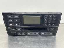 Load image into Gallery viewer, Radio Jaguar XJ8 2004 04 2005 05 2006 06 2007 07 AM FM CD - NW492575