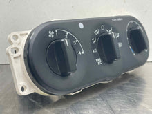 Load image into Gallery viewer, Temperature Controls Ford Escape 2005 - NW99059