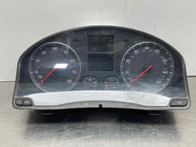 Load image into Gallery viewer, SPEEDOMETER CLUSTER Volkswagen Jetta 2006 06 - NW493671
