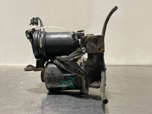Load image into Gallery viewer, Suspension Air Compressor Pump Chevrolet Tahoe 2015 - NW494141