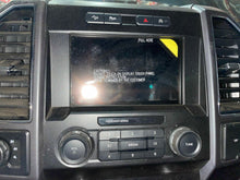 Load image into Gallery viewer, Radio FORD F150 PICKUP 2019 - NW565546