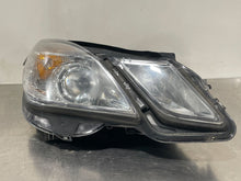 Load image into Gallery viewer, HEADLIGHT LAMP ASSEMBLY E300 E350 E400 E550 E63 10 11 12 13 Right - NW496414