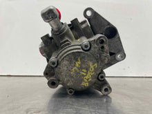 Load image into Gallery viewer, POWER STEERING PUMP Gl320 Gl350 Gl450 Gl550 ML320 ML350 ML450 06-12 - NW502158
