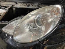 Load image into Gallery viewer, HEADLIGHT LAMP ASSEMBLY R320 R350 R500 R63 06 07 08 09 10 Left - NW480497