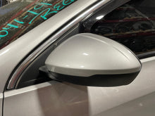 Load image into Gallery viewer, Side View Door Mirror Buick Regal 2019 - NW566572